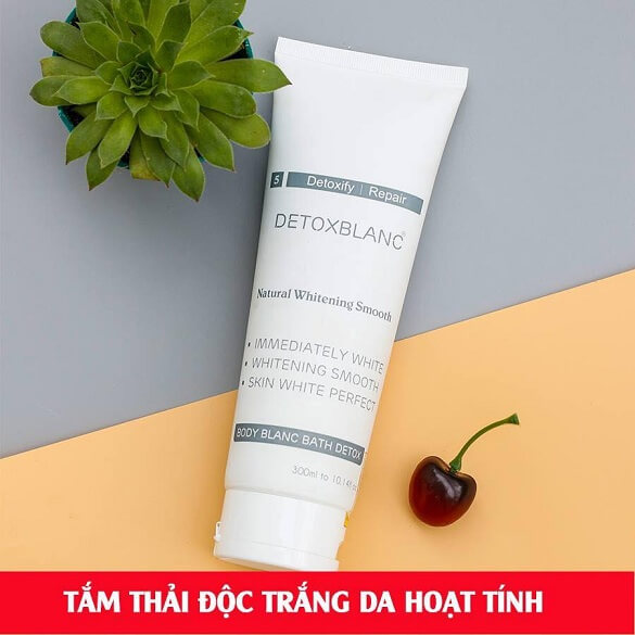 Sữa tắm thải độc trắng da Body Blanc Bath Detox